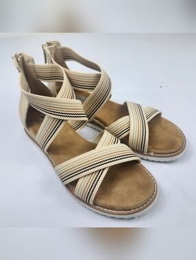 BOBS from Skechers Womens 8 M Cream and Black Striped Elastic Crossover Sandals